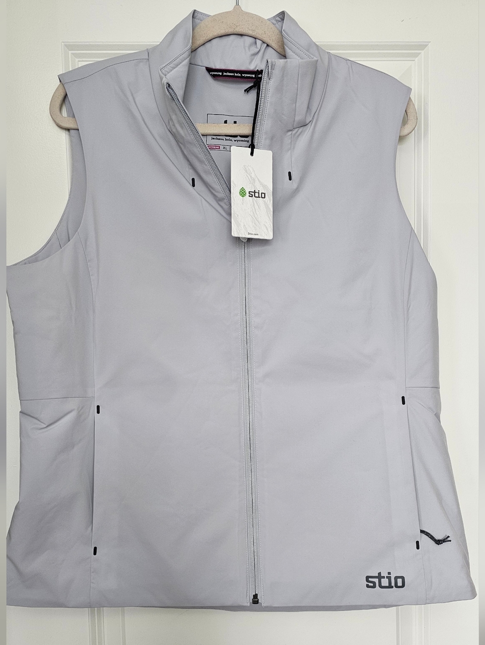 NWT Stio Fernos Insulated Vest Women’s XL Quiet Gray Gorpcore Hiking Outdoor